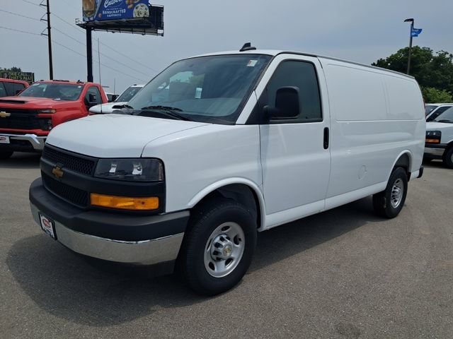 2025 Chevrolet Express Cargo