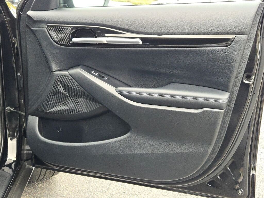 Used 2023 Black Kia S image 7