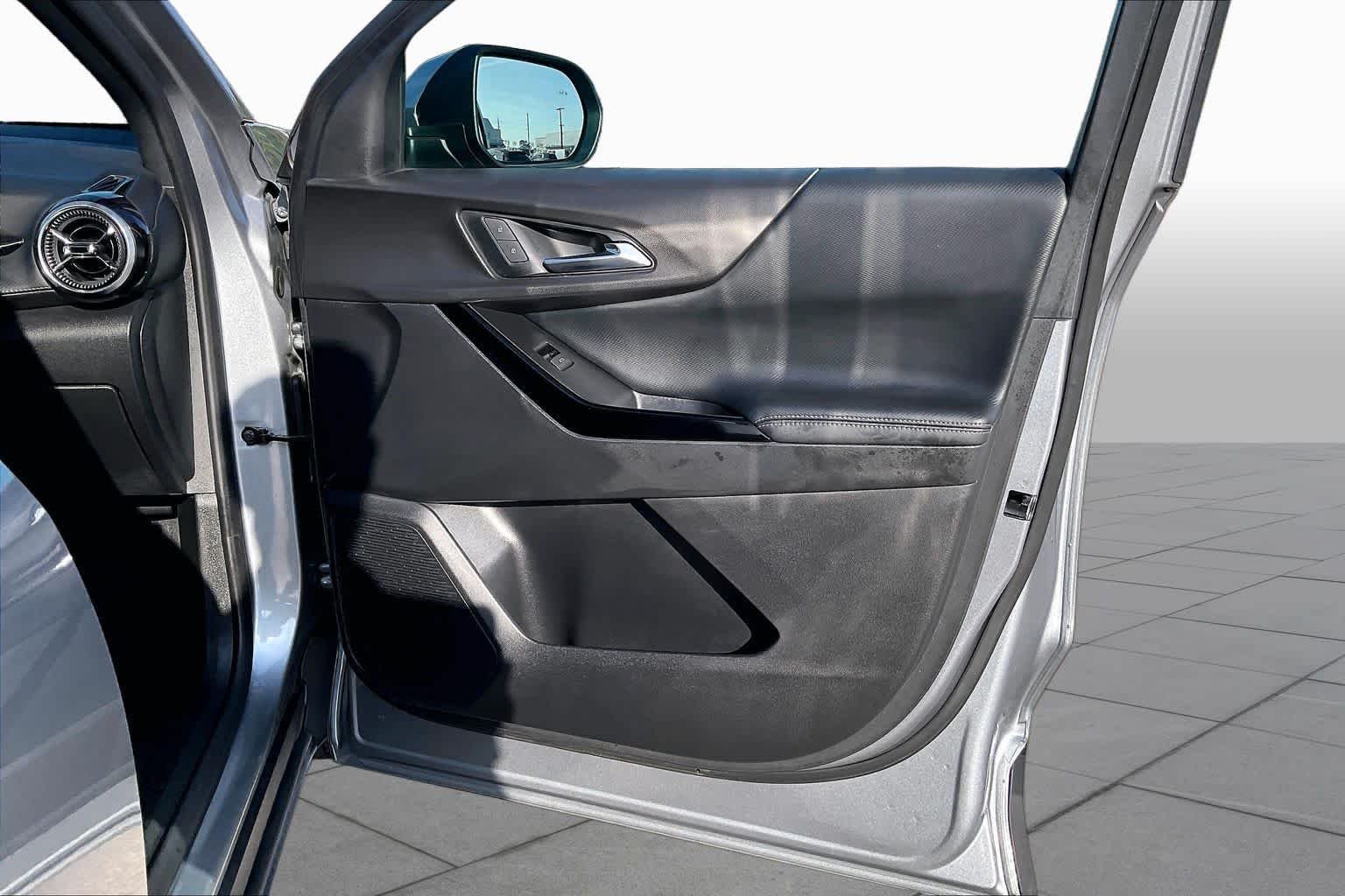 Used 2025 Sterling Gray Metallic Chevrolet LT image 22