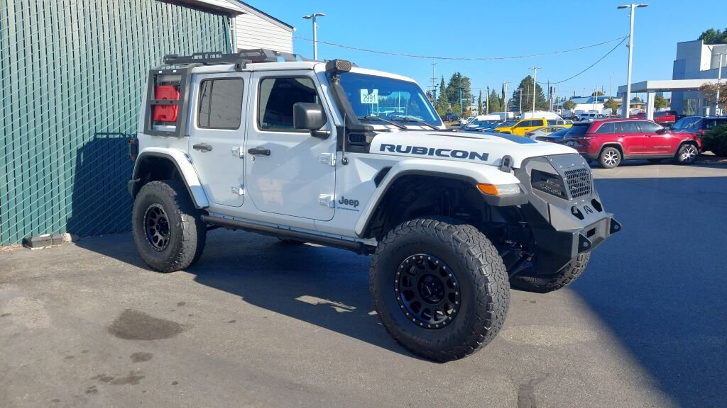 Used 2023 White Jeep Rubicon 4xe image 3