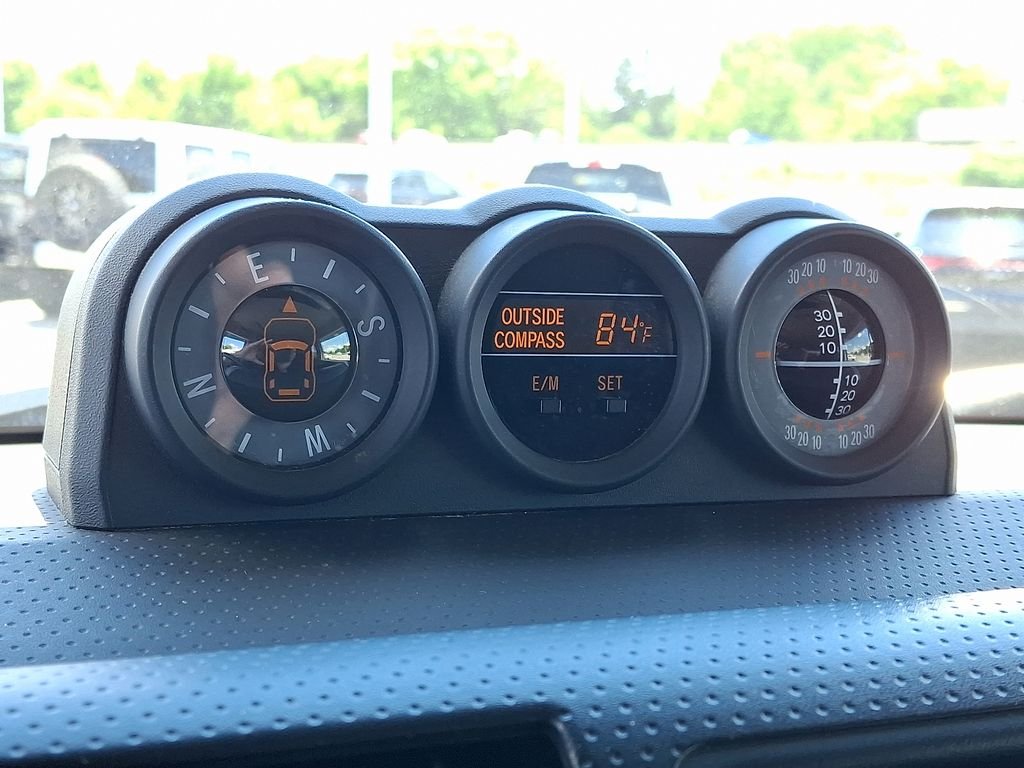 Used 2014 Black Toyota Base image 23