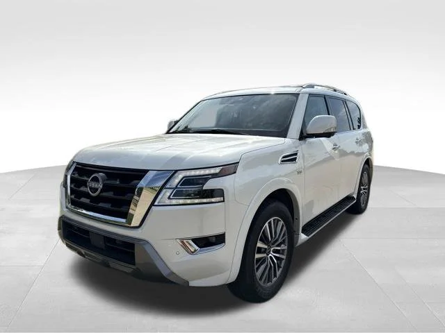 Used 2022 White Nissan SL image 7