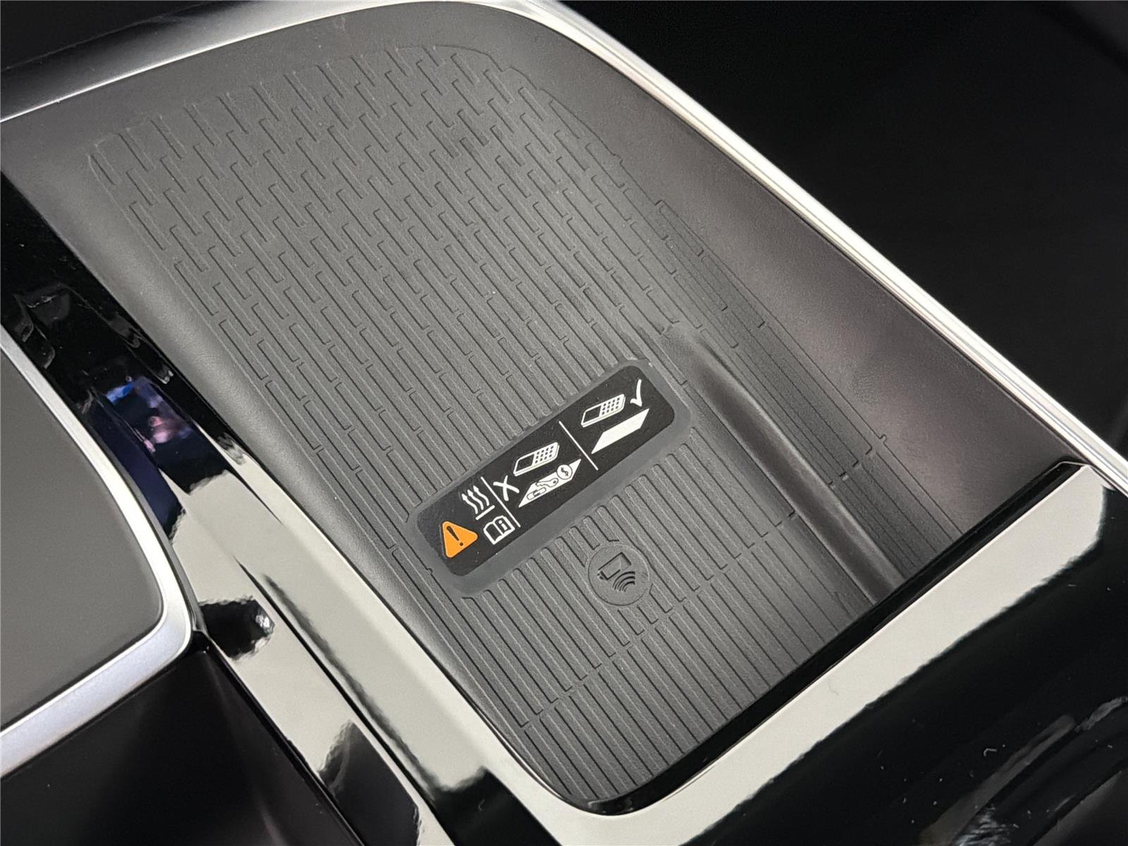 New 2026 Iridescent White Tricoat Buick Sport Touring image 33