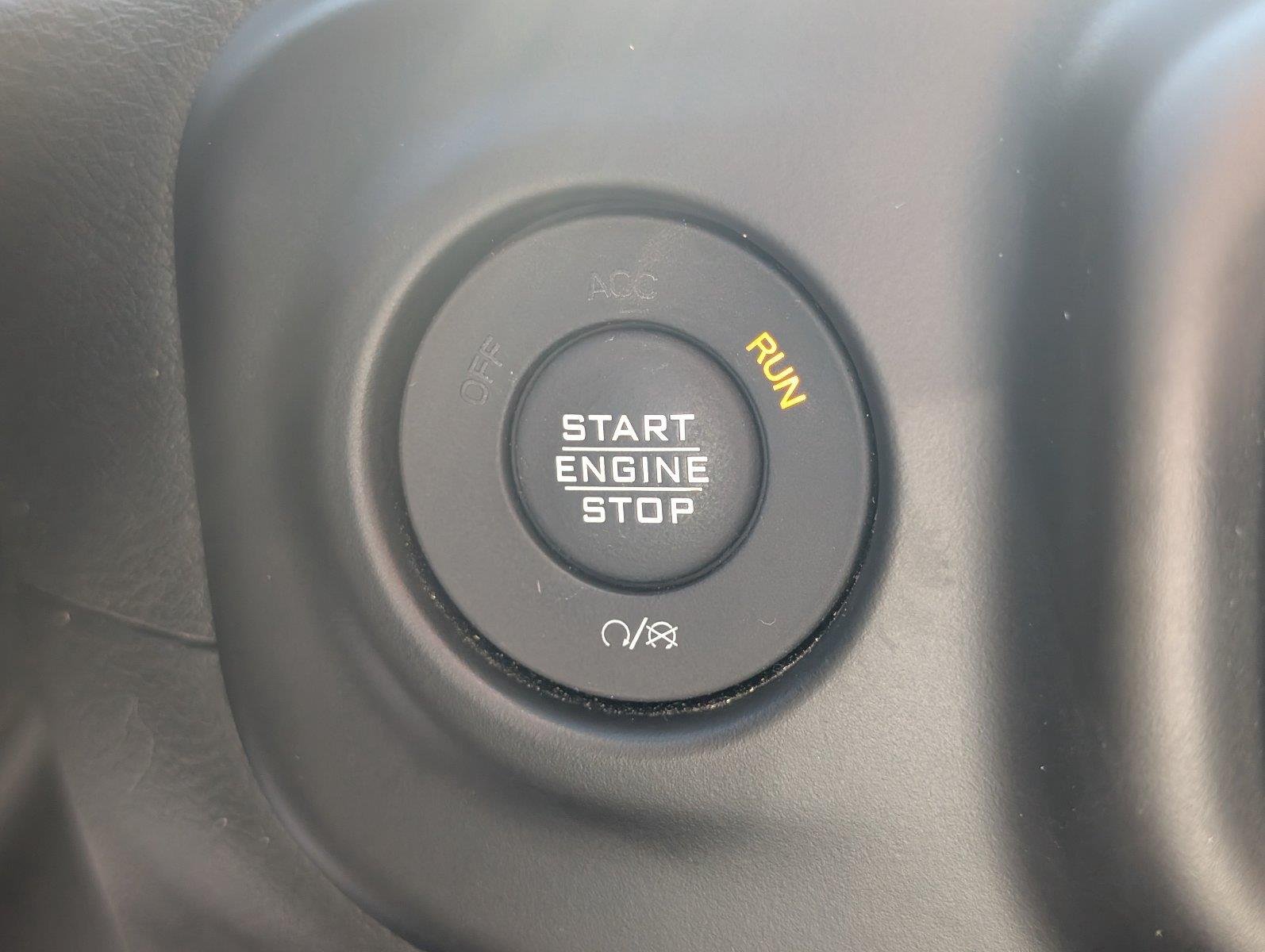 Used 2023 Hydro Blue Pearlcoat Jeep Sport S image 26