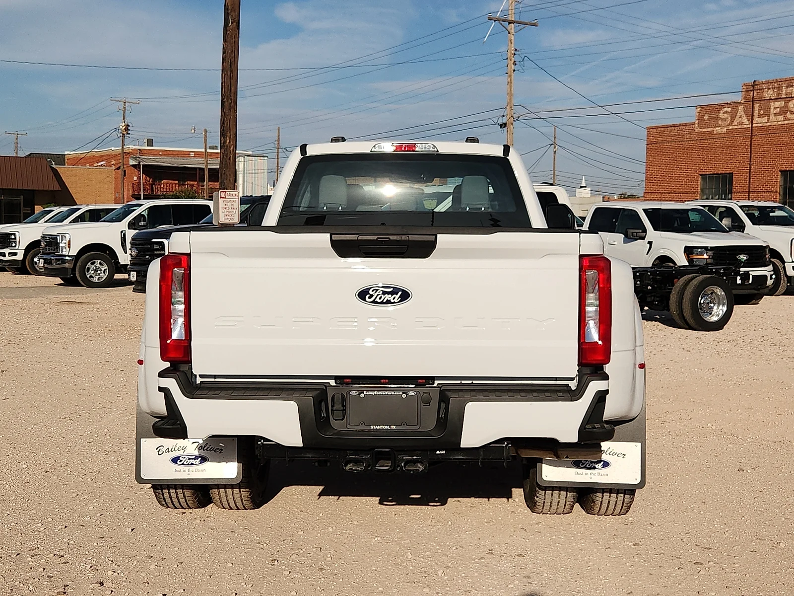 New 2027 Oxford White Ford XL image 6