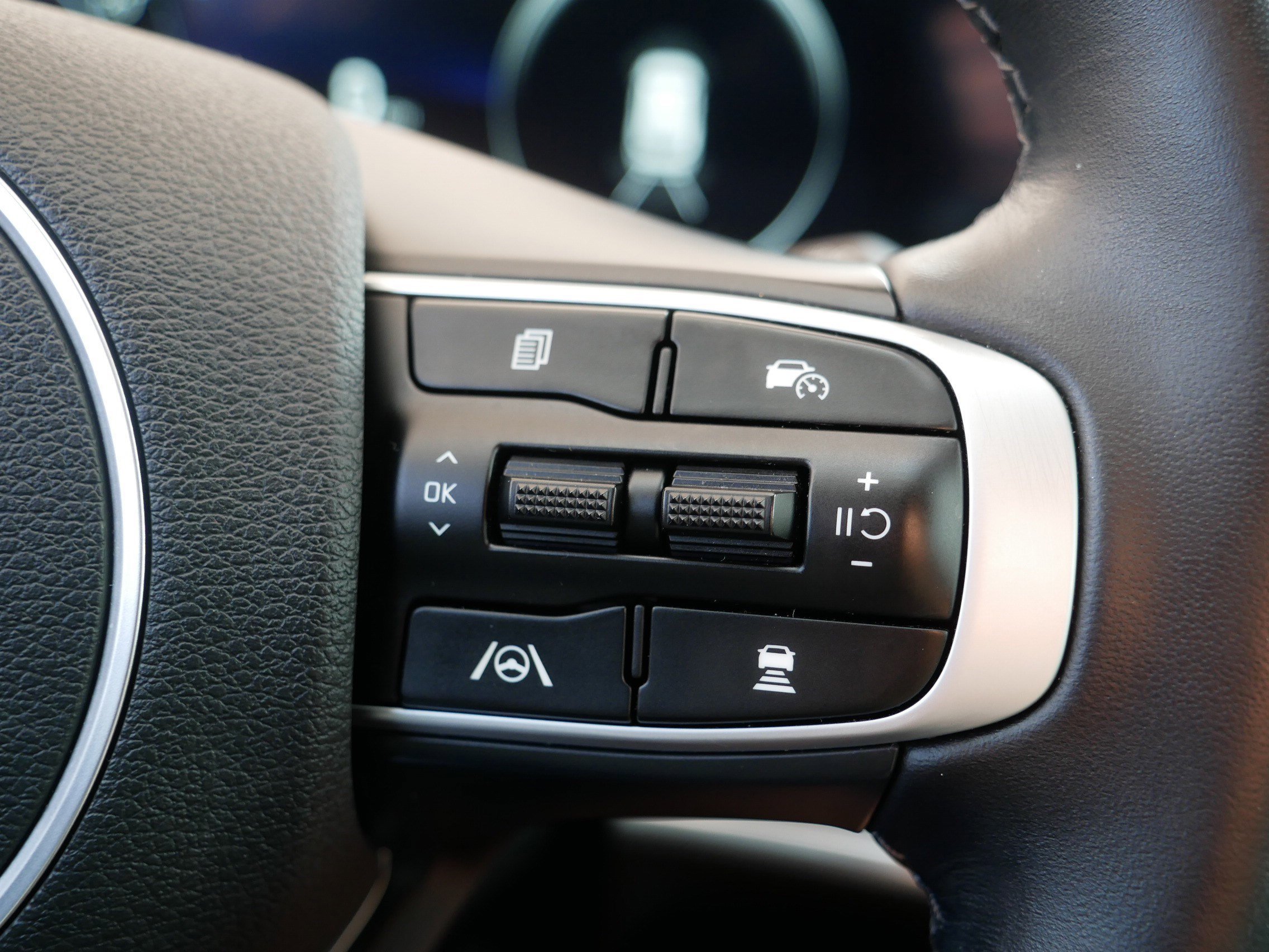 Certified Used 2024 Wolf Gray Kia SX-Prestige image 29