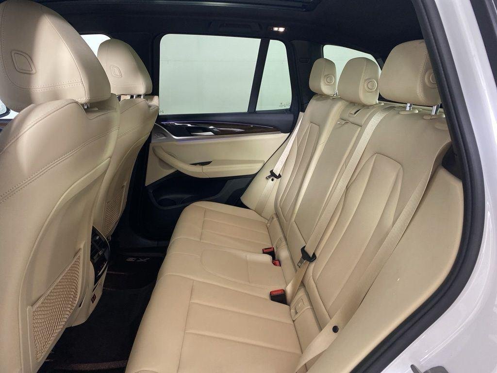 Used 2021 White Metallic BMW xDrive30i image 25