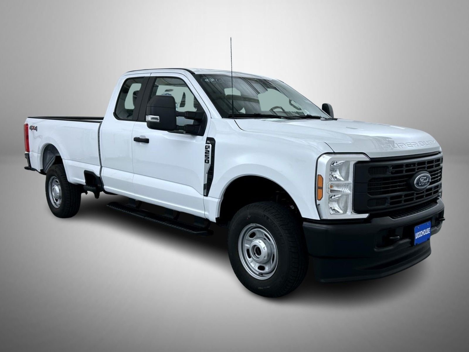 New 2026 Oxford White Ford XL image 3