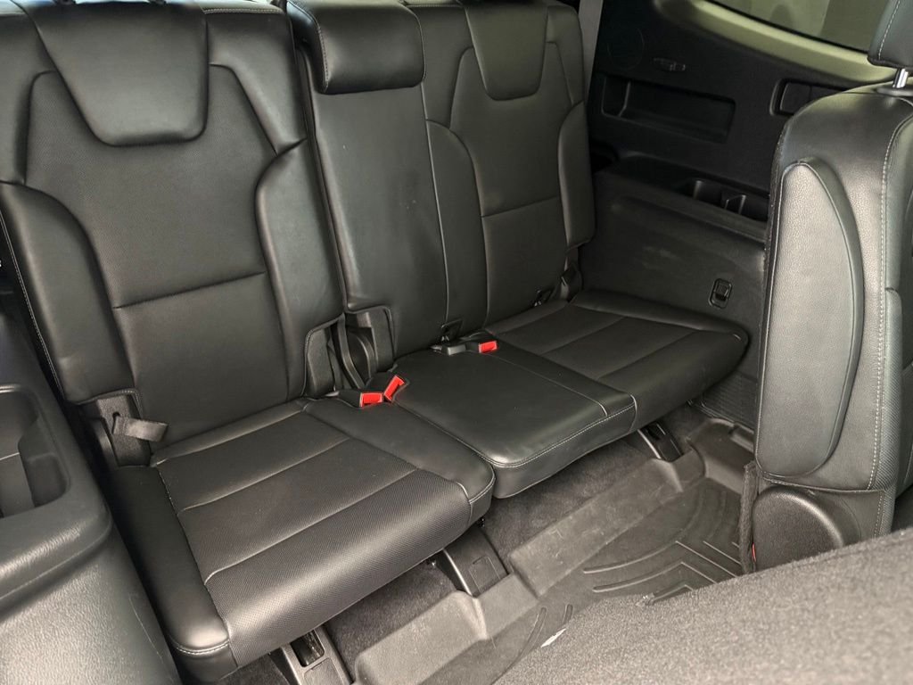 Used 2021 White Kia EX image 75