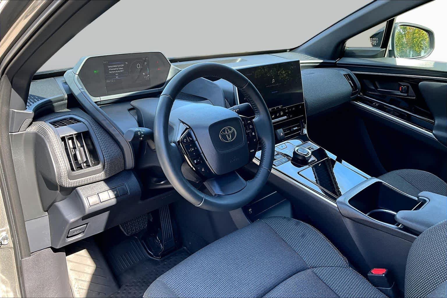 Certified Used 2024 Metal Toyota XLE image 17