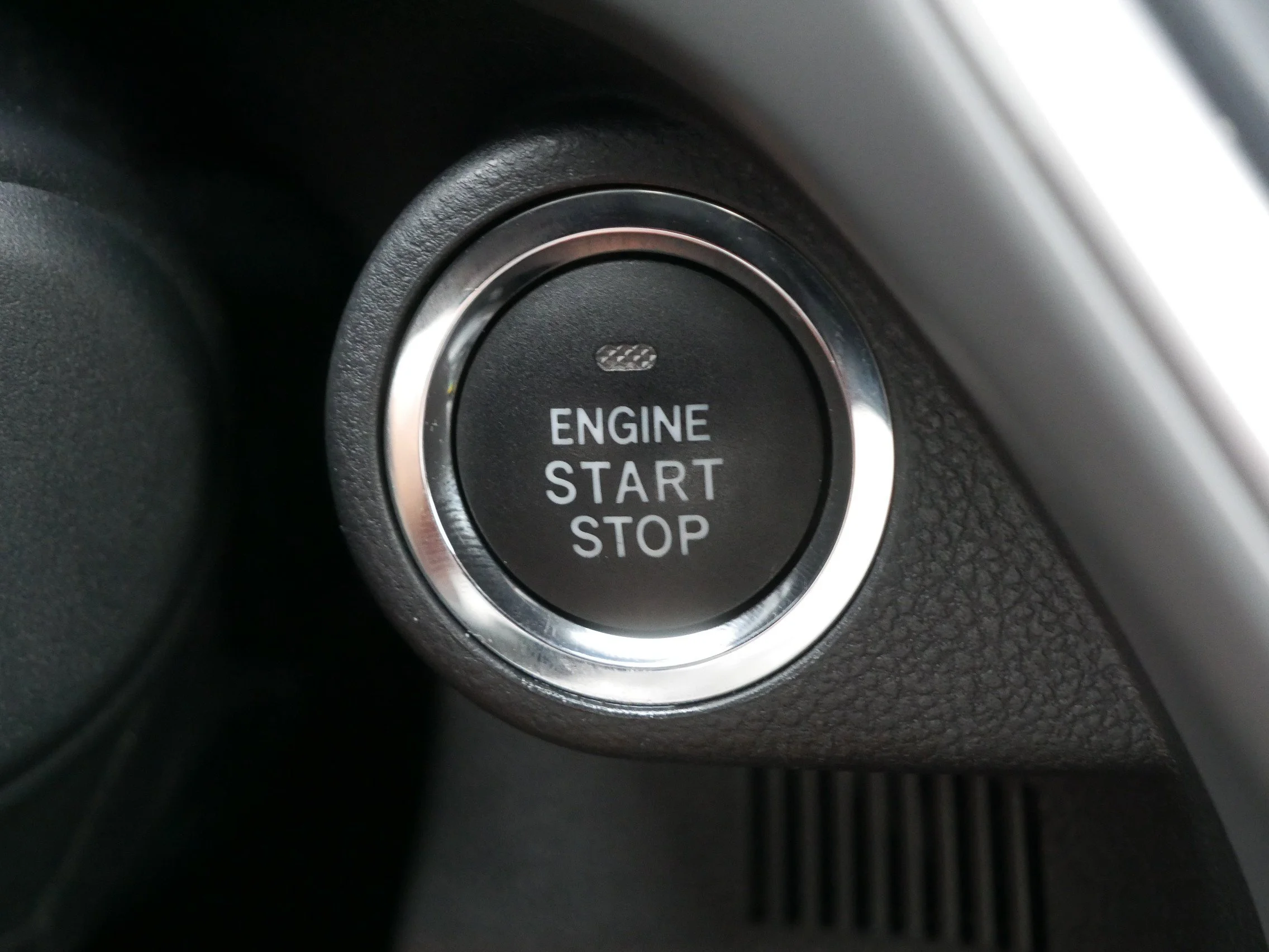 Used 2025 Magnetite Gray Metallic Subaru Premium image 29