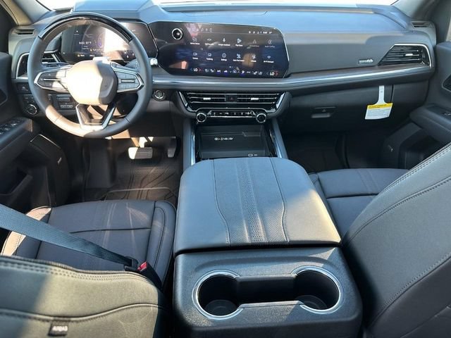 2026 Chevrolet Suburban High Country - Photo 9