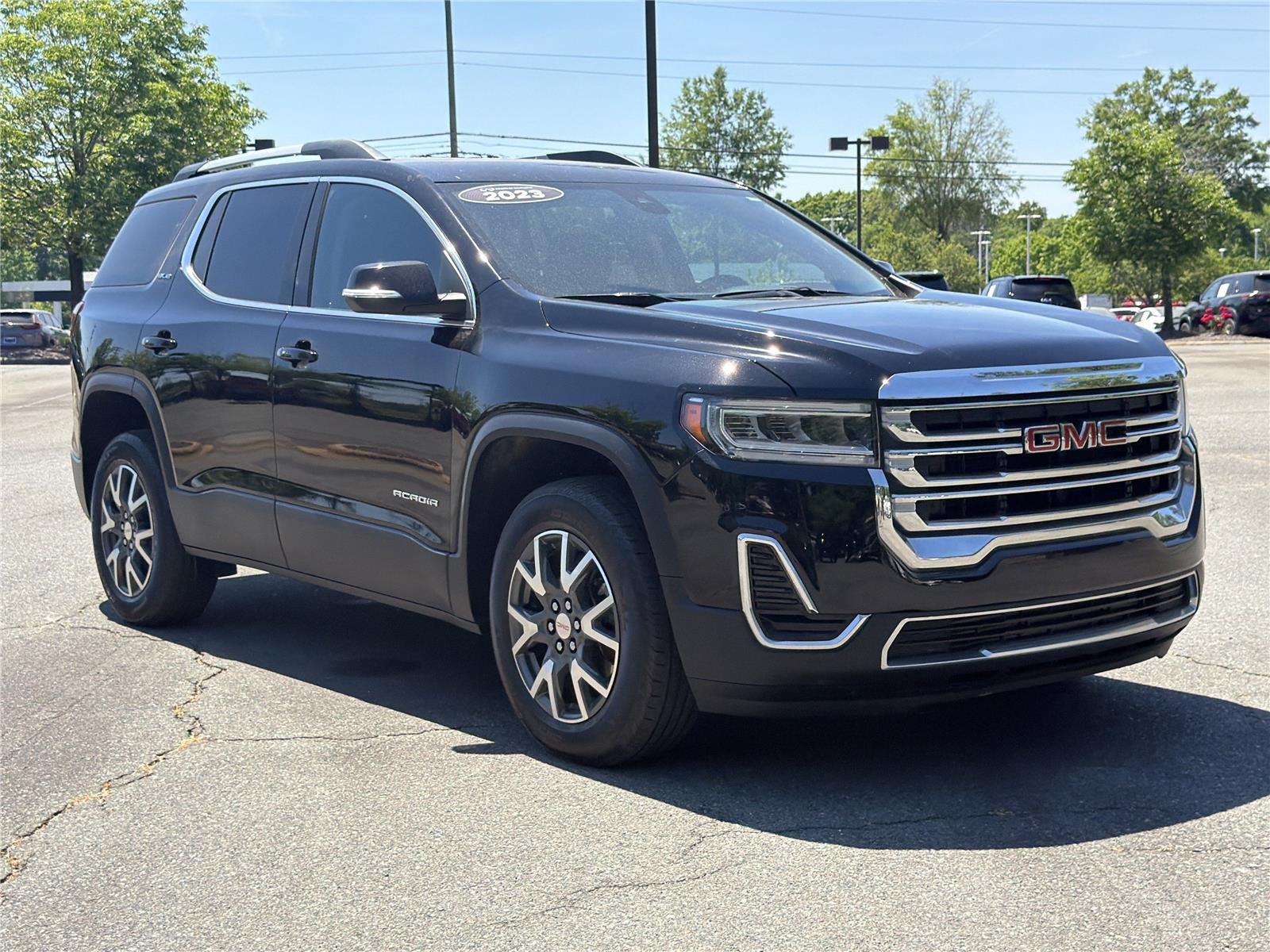 Used 2023 Ebony Twilight Metallic GMC SLE image 32