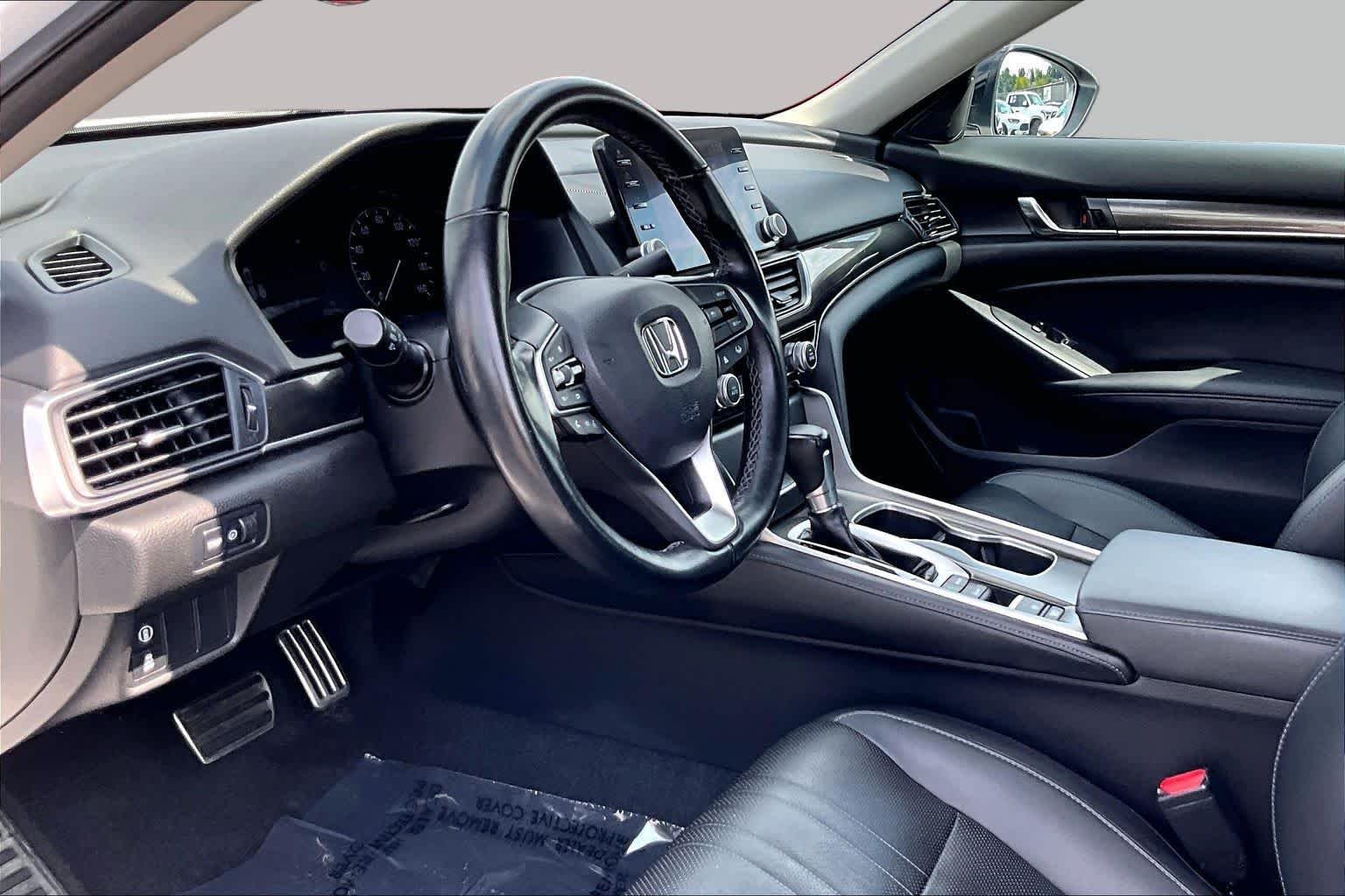 Used 2022 Platinum White Pearl Honda Sport SE image 16