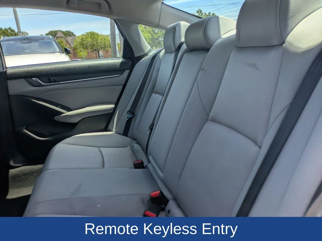 Certified Used 2019 Lunar Silver Metallic Honda LX image 15