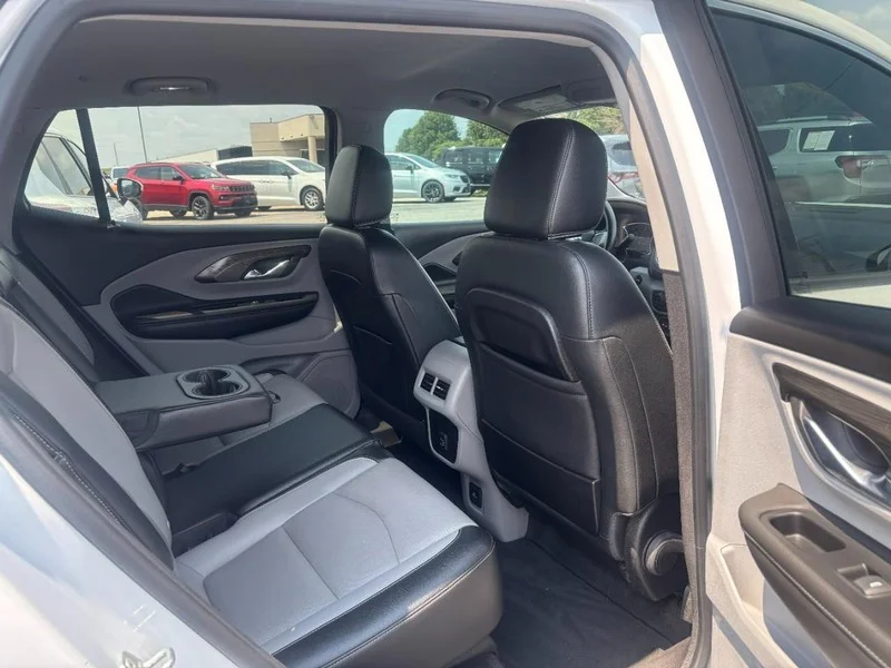 2023 GMC Terrain SLT - Photo 13