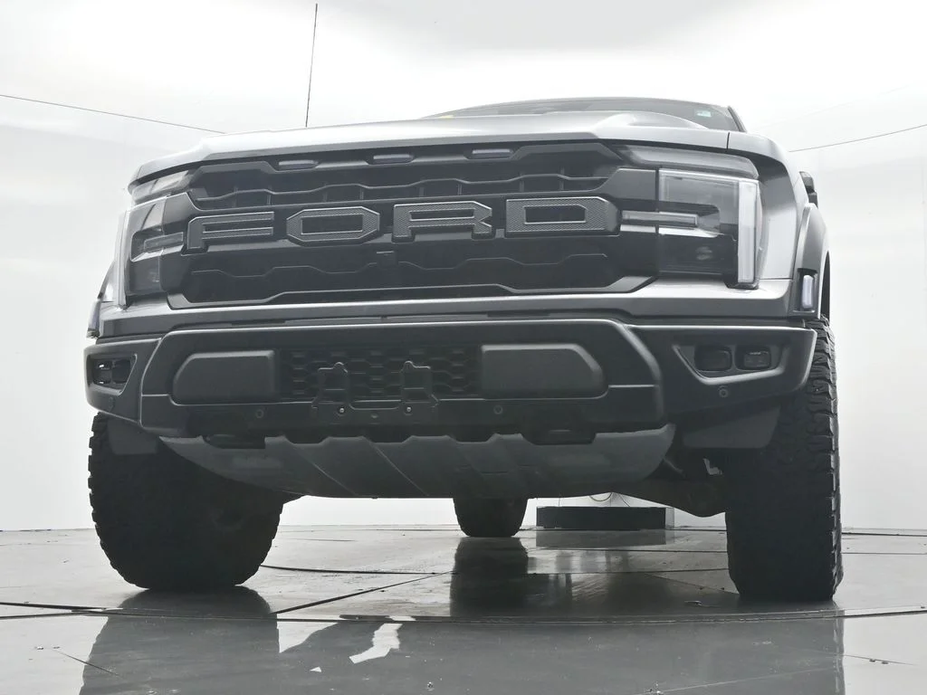 Used 2025 Gray Metallic Ford Raptor image 38
