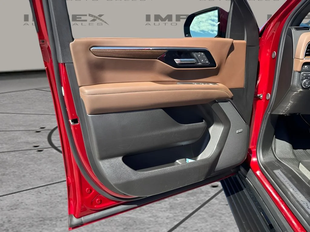Used 2025 Red Chevrolet High Country image 29