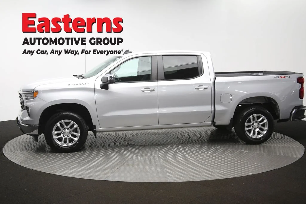 Used 2022 Silver Chevrolet LT image 61