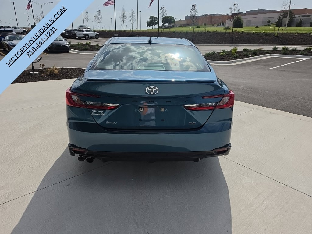 Used 2025  Toyota SE image 4