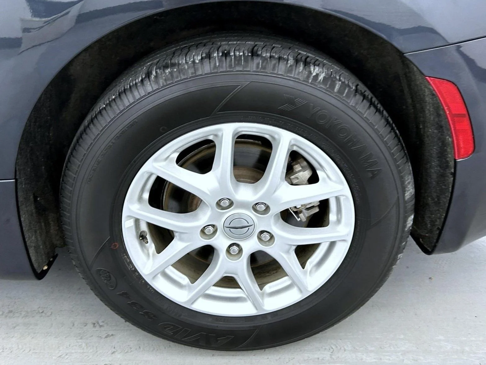 Used 2021 Gray Chrysler Touring L image 20