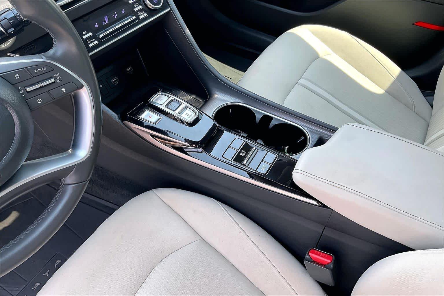 Used 2023 Carbon Blue Hyundai SEL image 15