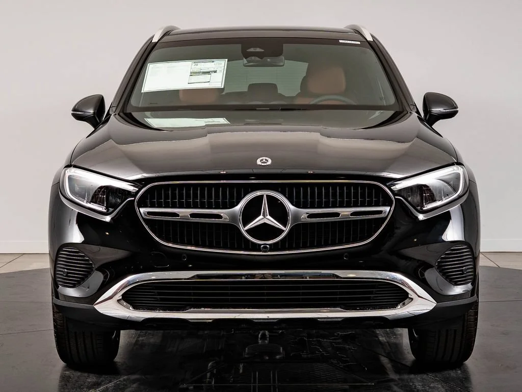 New 2026 Black Mercedes-Benz GLC 300 image 2