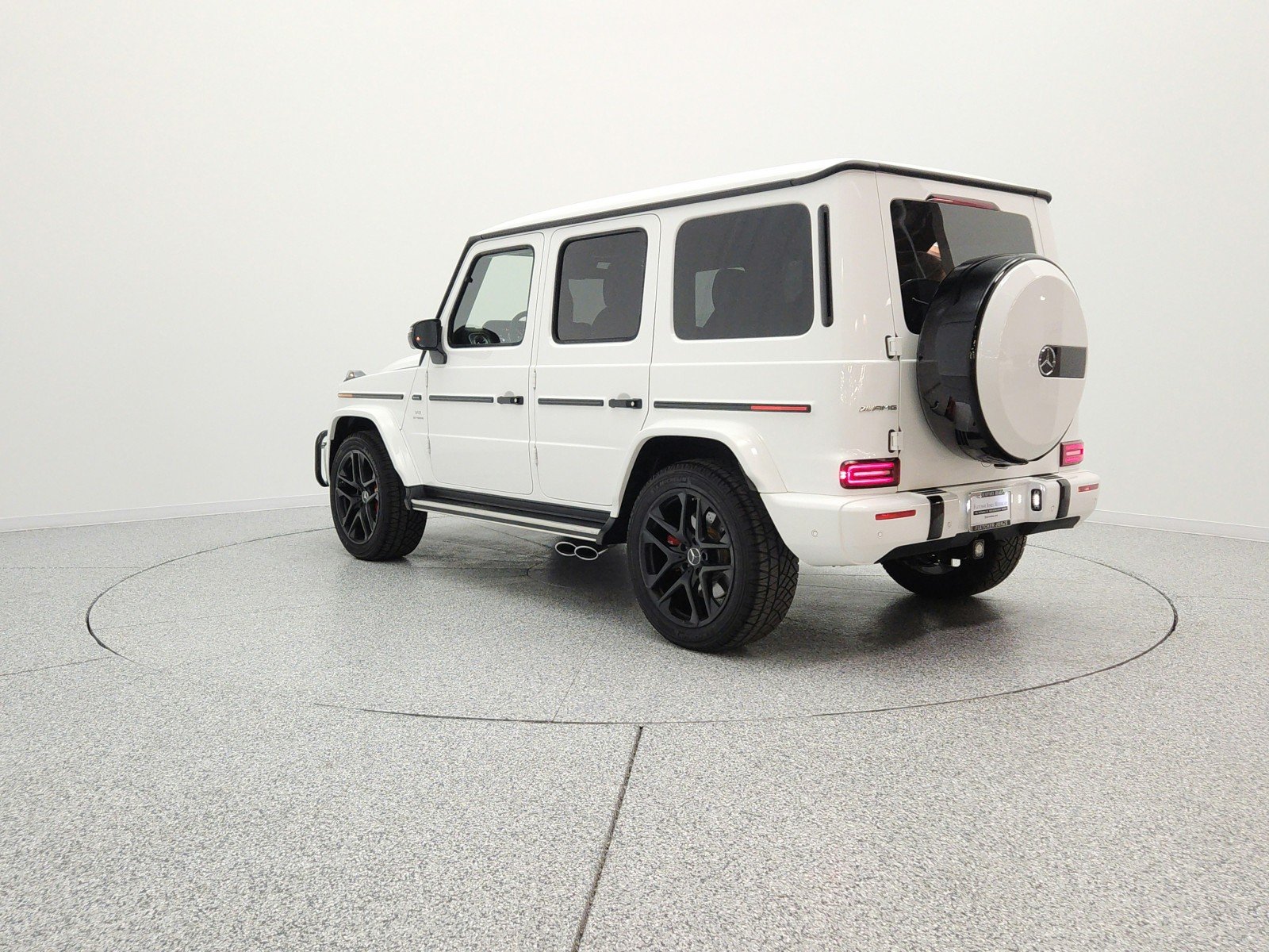 Certified Used 2024 Polar White Mercedes-Benz AMG® G 63 4MATIC SUV image 7