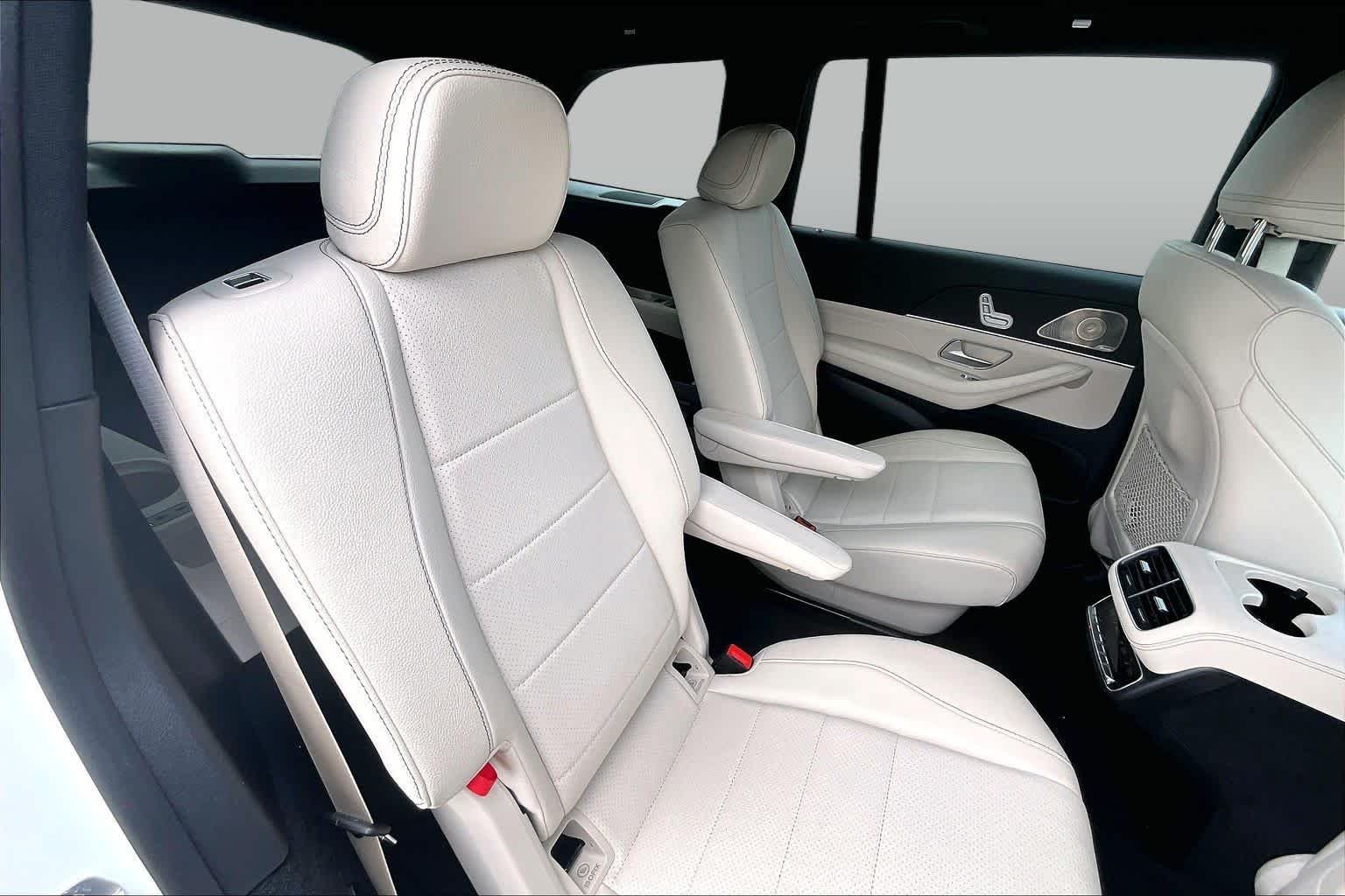 Used 2025 Polar White Mercedes-Benz GLS 450 image 20