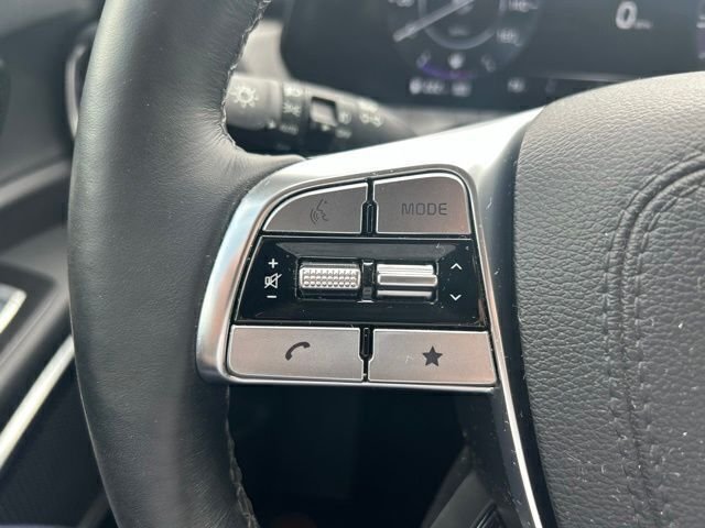 Used 2024 Silver Kia SX image 15