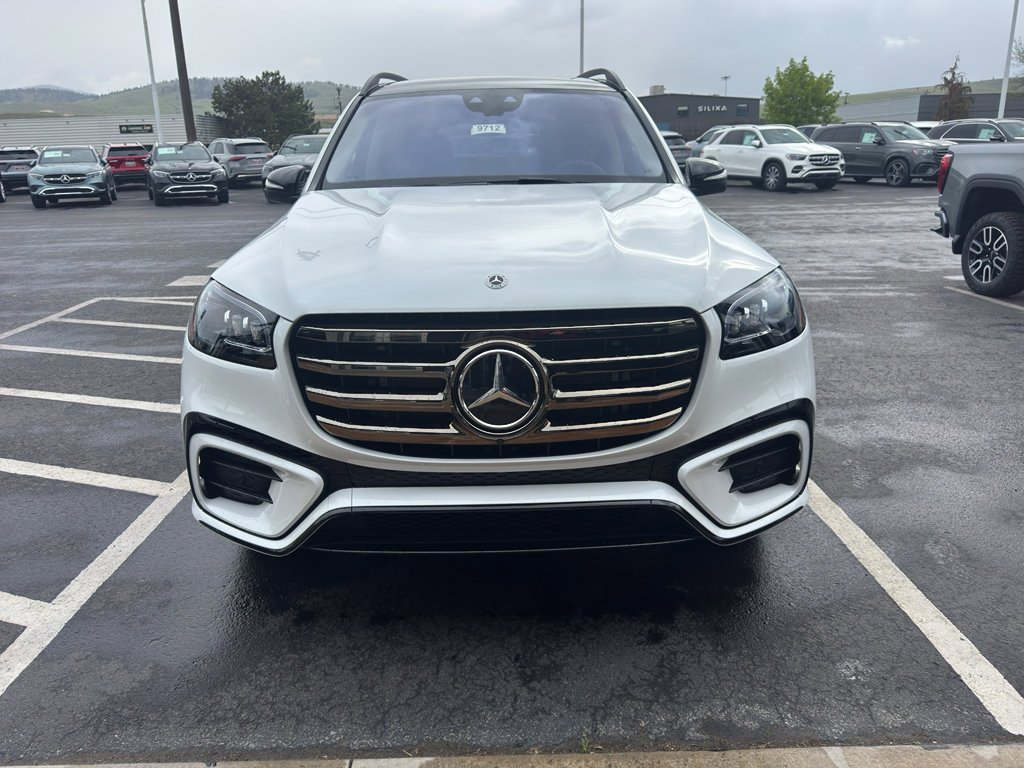 New 2026 MANUFAKTUR Moonlight White Metallic Mercedes-Benz GLS 580 image 20