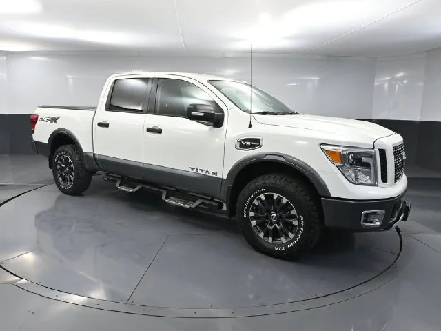 2017 Nissan Titan
