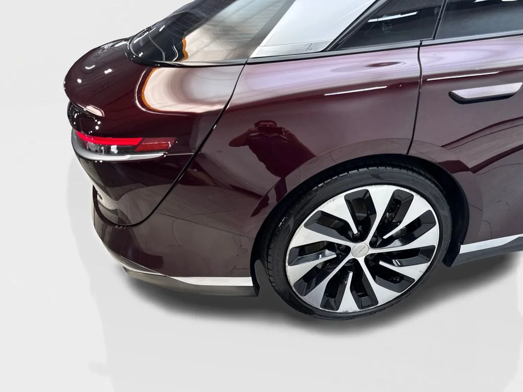 Used 2022 Red Lucid Grand Touring image 18