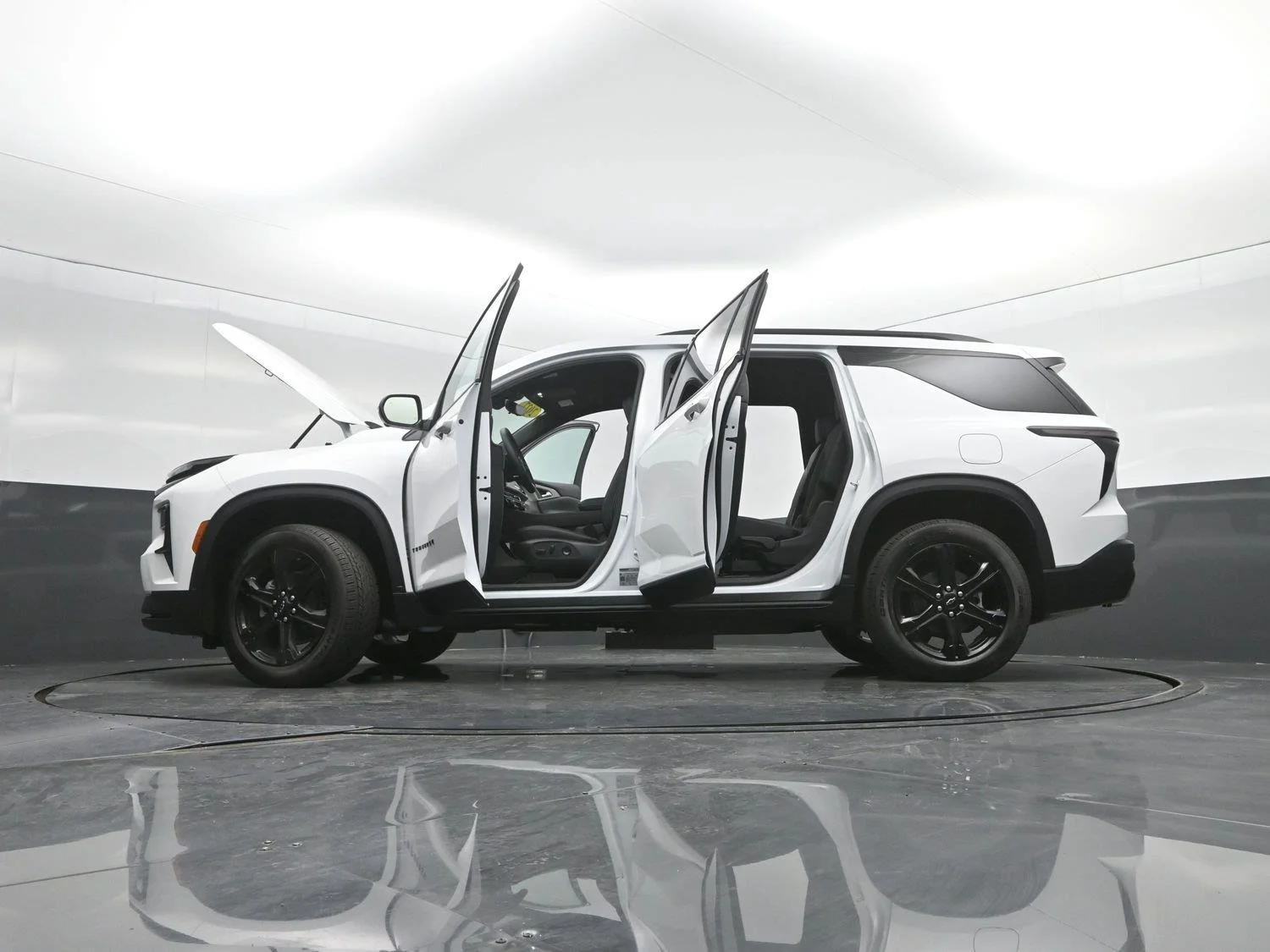 2027 Chevrolet Traverse LT - Photo 50
