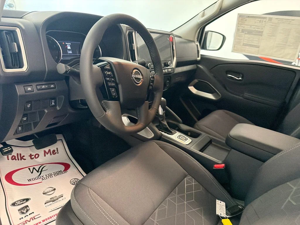 New 2027 Glacier White Nissan Crew Cab SV image 12