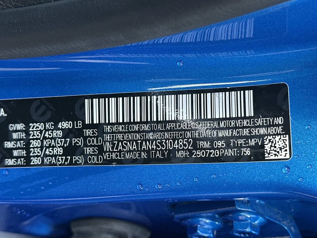 New 2025 Misano Blue Metallic Exterior Paint Alfa Romeo Base image 30