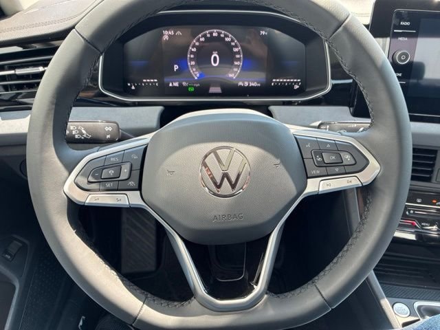 New 2026 Opal White Pearl Volkswagen 1.5T SE image 12