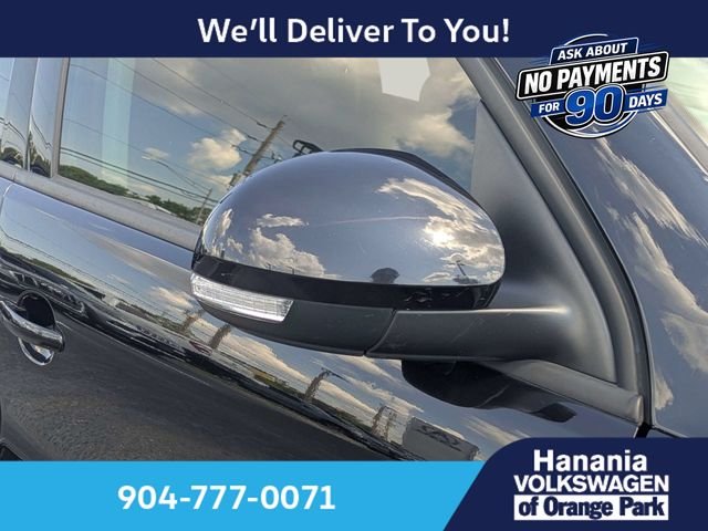 Used 2017 Black Volkswagen 2.0T image 10