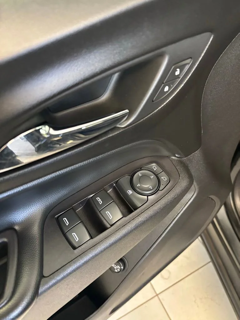 2018 Chevrolet Equinox LT - Photo 9