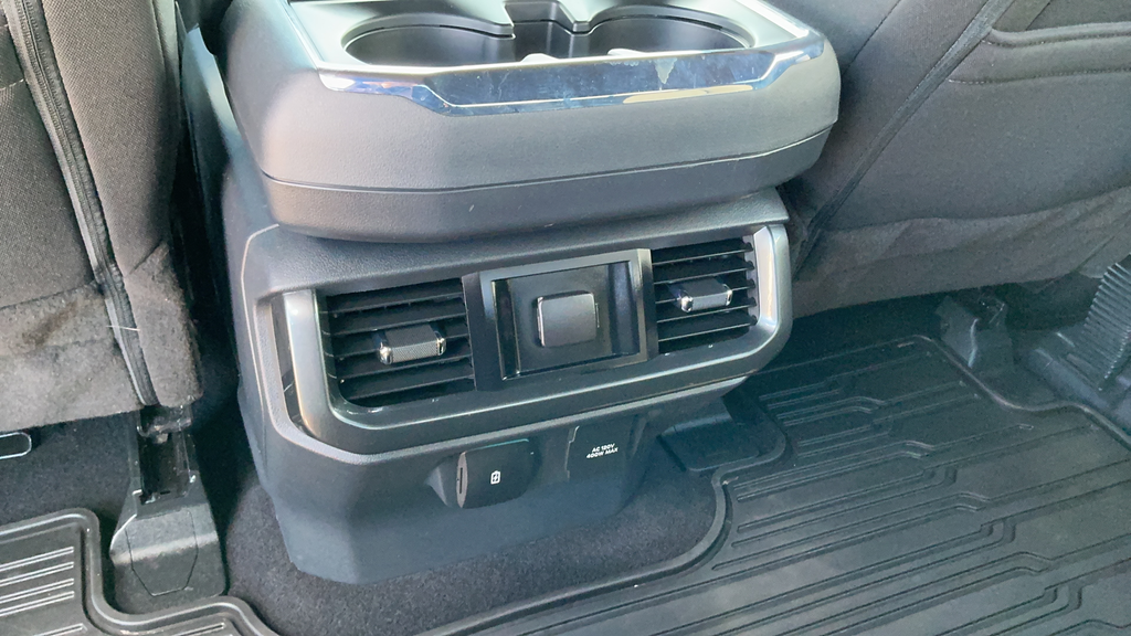 Used 2023 Gray Ford XLT image 10