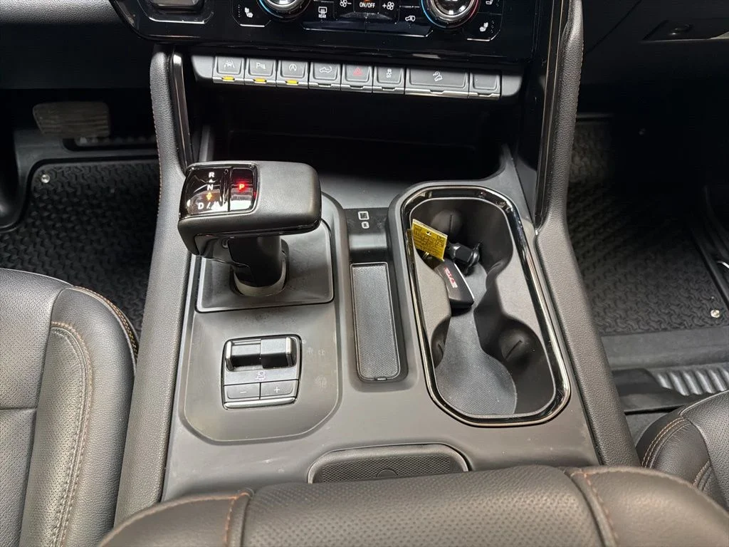 Used 2024 Summit White GMC AT4 image 21
