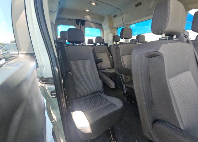 Used 2022 Oxford White Ford XLT image 7
