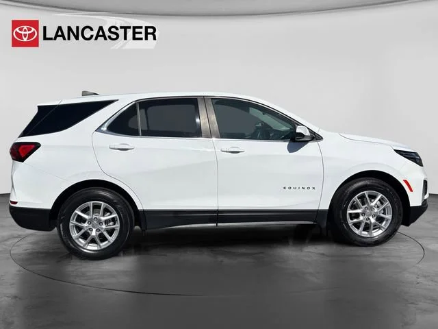 Used 2024 Summit White Chevrolet LT image 8