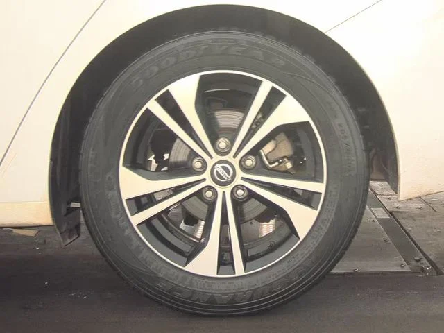 Used 2023 White Nissan SV image 9