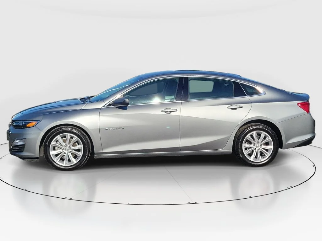 Used 2025 Gray Chevrolet LT image 2