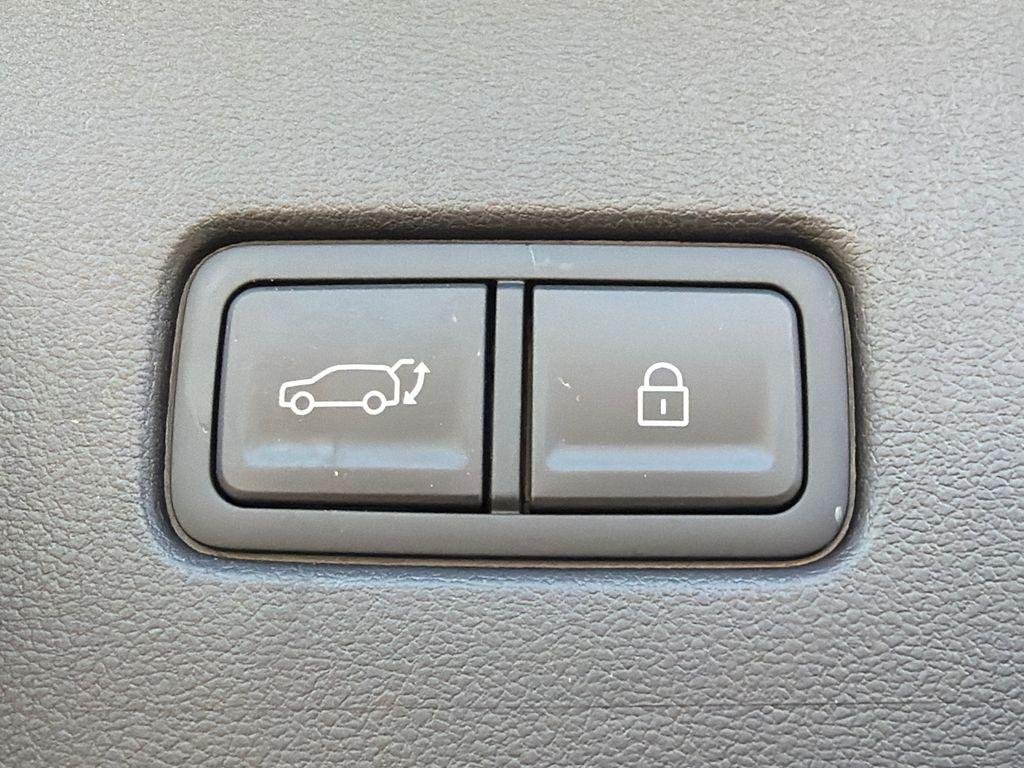 New 2026 Red Hyundai Blue SEL 7P image 19