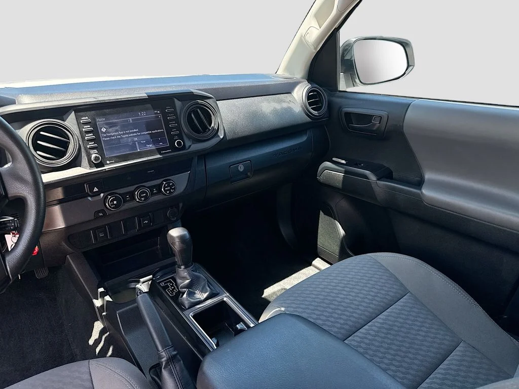 Used 2022 White Toyota SR image 22