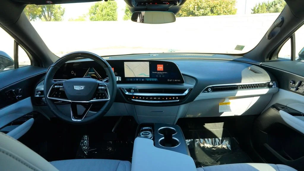 2026 Cadillac LYRIQ Luxury - Photo 11