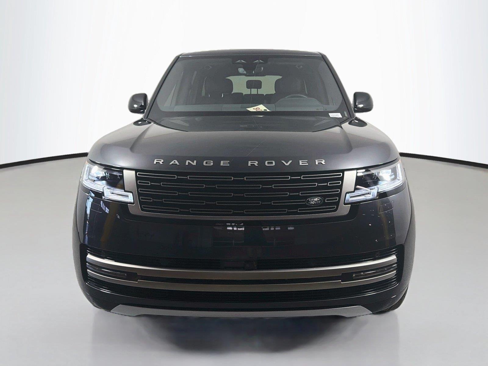 2026 Land Rover Range Rover SE - Photo 2