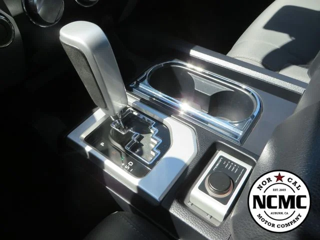 Used 2018 Silver Toyota SR5 image 32